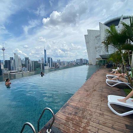 Penthouse Skypool Friend Hostel Kuala Lumpur Exterior photo