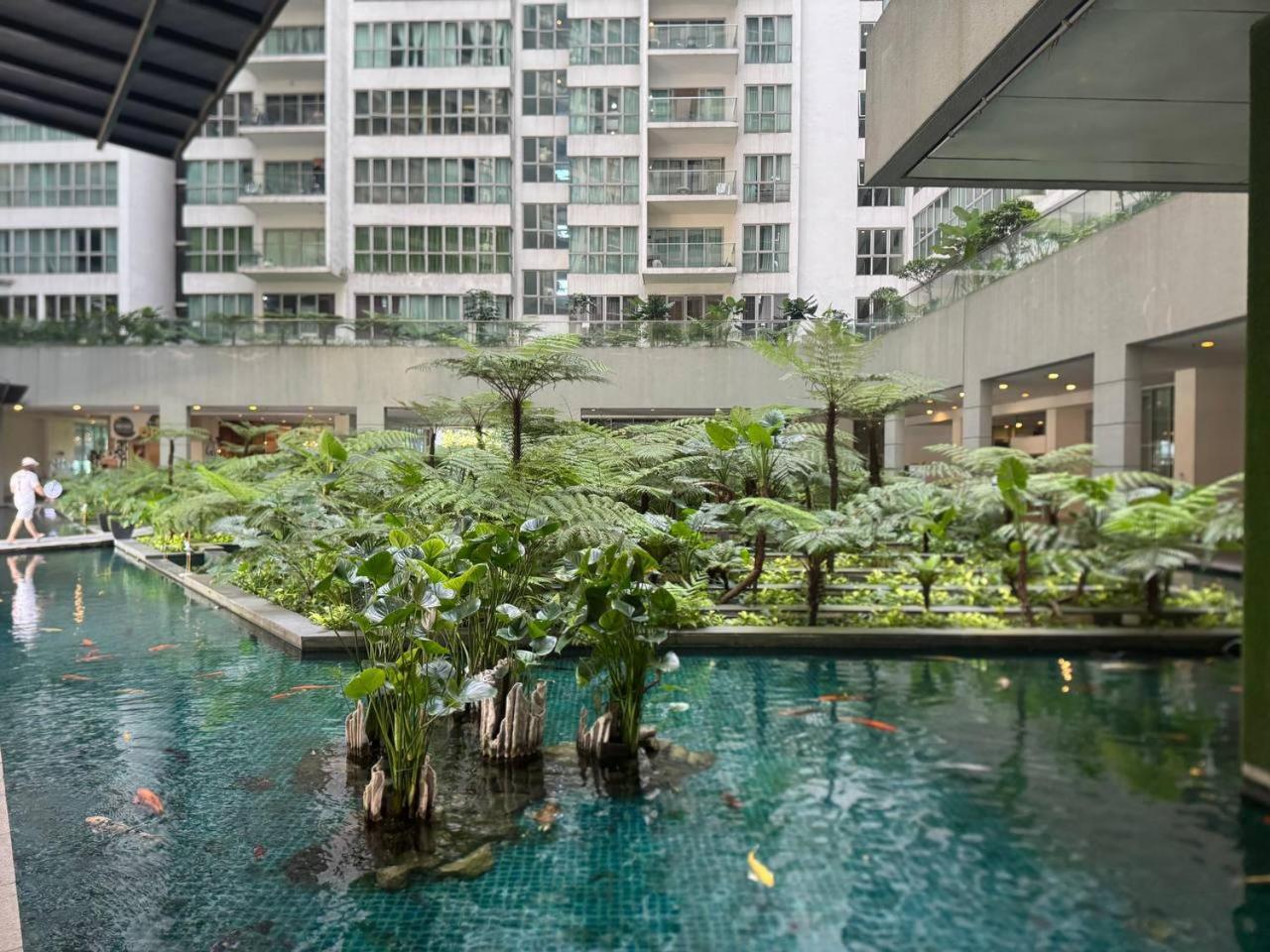 Penthouse Skypool Friend Hostel Kuala Lumpur Exterior photo